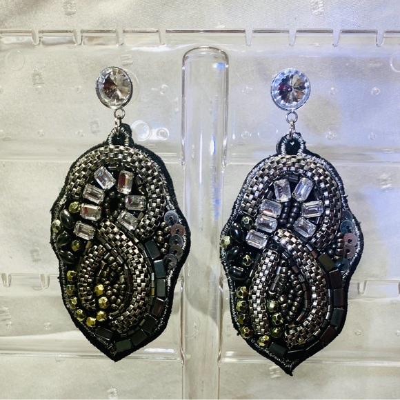 Unique Silver Beaded Sequin Rhinestone Large Post Earrings Black Suede Backing - Picture 5 of 11